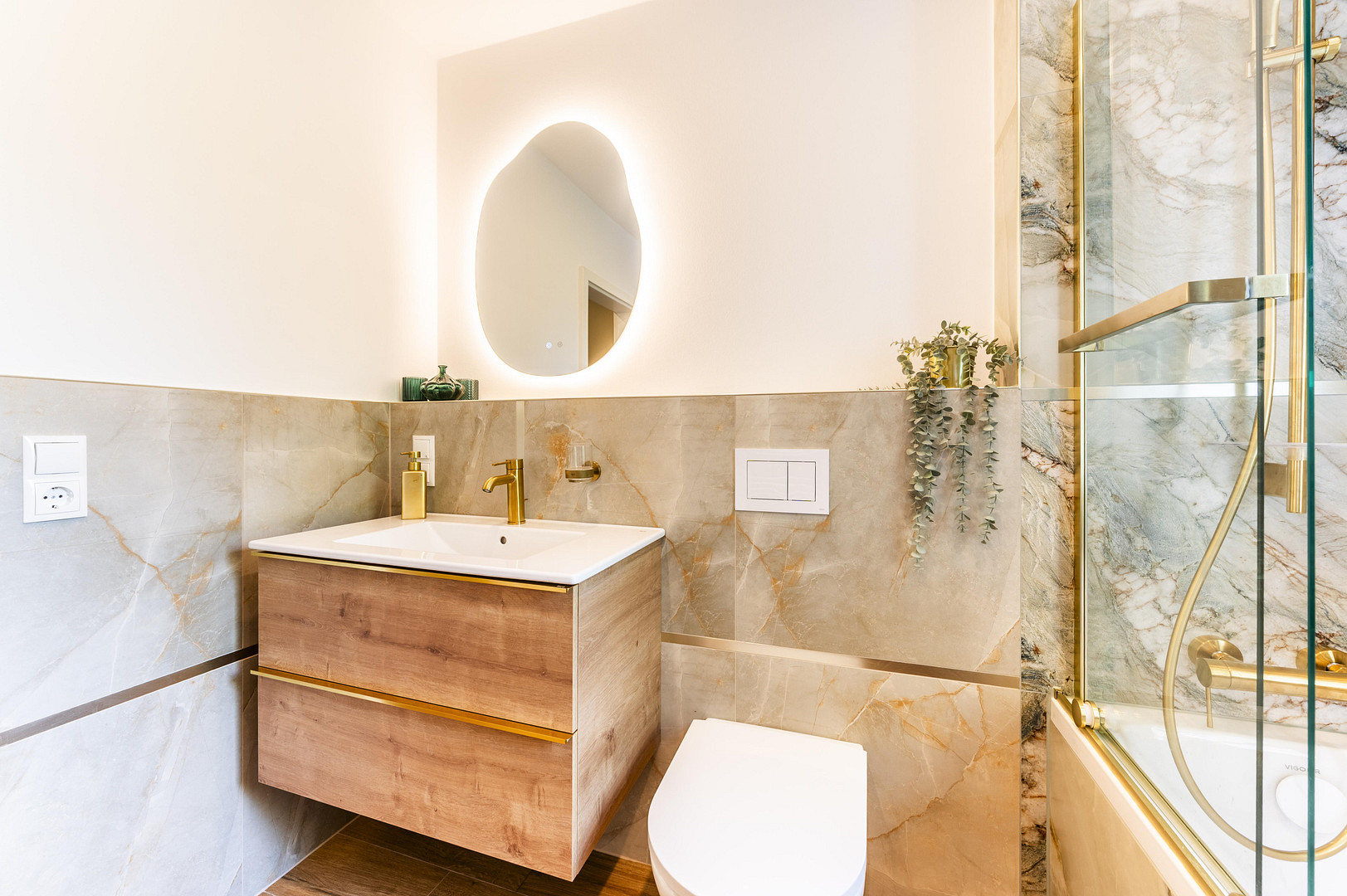Luxus zum Einziehen | Kernsanierte Designerwohnung mit Balkon in Dresden Plauen – 1189 Dresden(Plauen) – Vorschaubild 13
