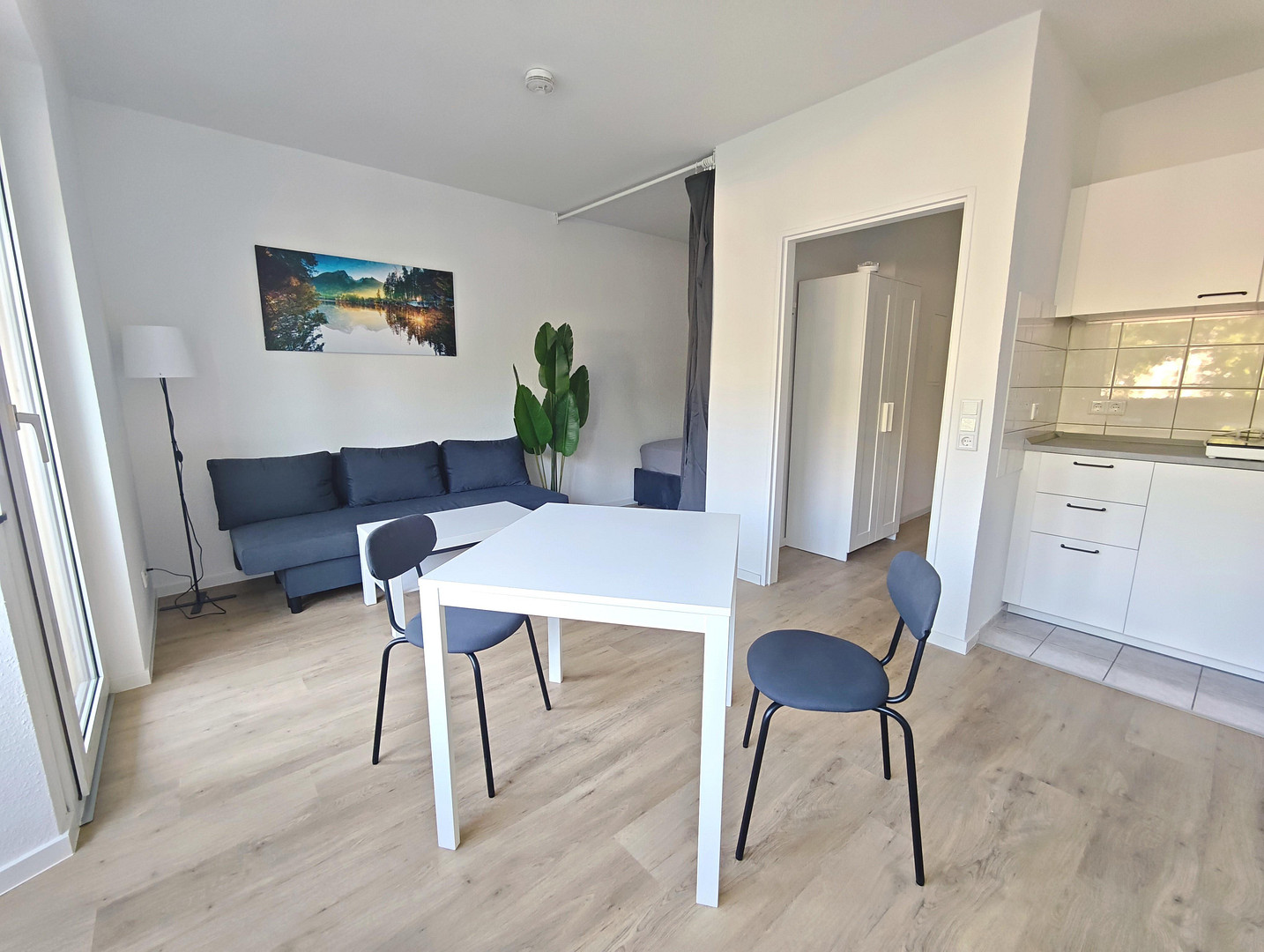 Sofort verfügbar: Renovierte, möblierte 1-Zimmer-Wohnung mit Balkon in Mannheimer Bestlage – 68165 Mannheim – Vorschaubild 6