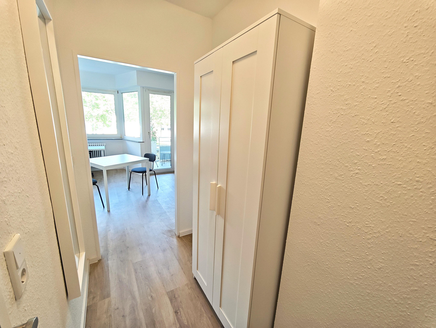 Sofort verfügbar: Renovierte, möblierte 1-Zimmer-Wohnung mit Balkon in Mannheimer Bestlage – 68165 Mannheim – Vorschaubild 12