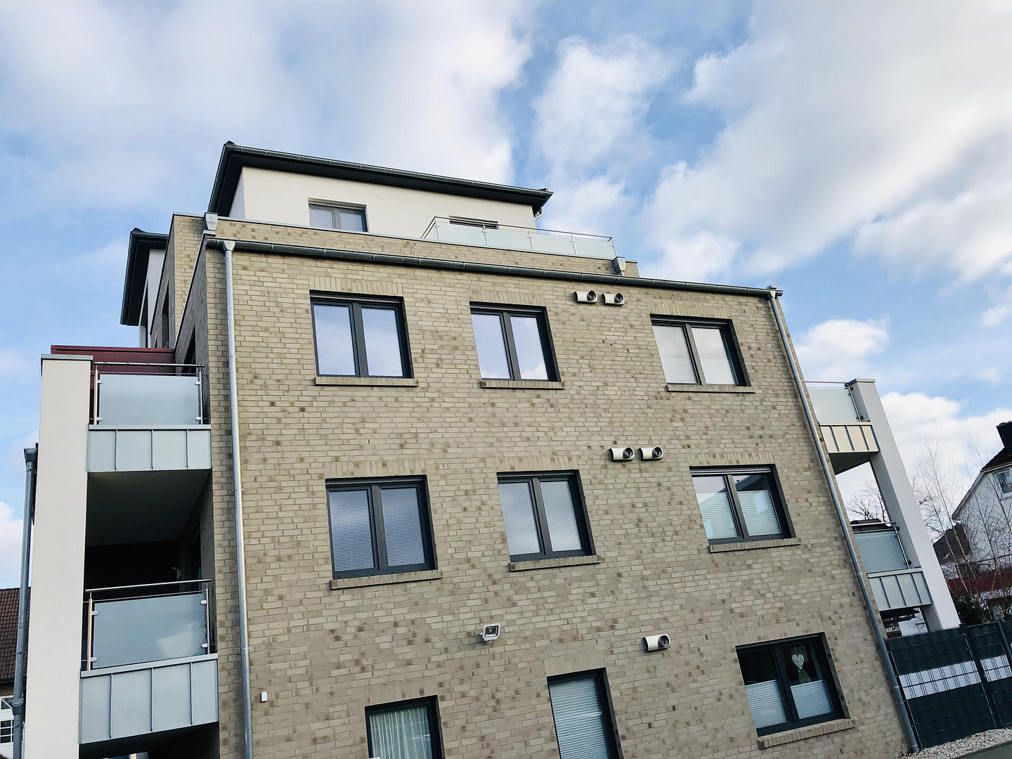 Hochwertige 2-Zimmer-Wohnung in Uni-Nähe inkl. hochwertiger EBK von Nolte – 26129 Oldenburg(Oldenburg (Oldb)) – Vorschaubild 2