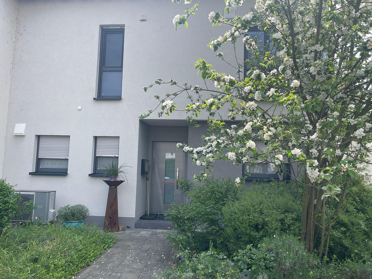 ENERGIEBEWUSST WOHNEN: A+ Großzügige Doppelhaushälfte in Ludwigshafen KEINE MAKLER-PROVISION! – 67069 Ludwigshafen am Rhein - Oppau(Oppau) – Vorschaubild 2