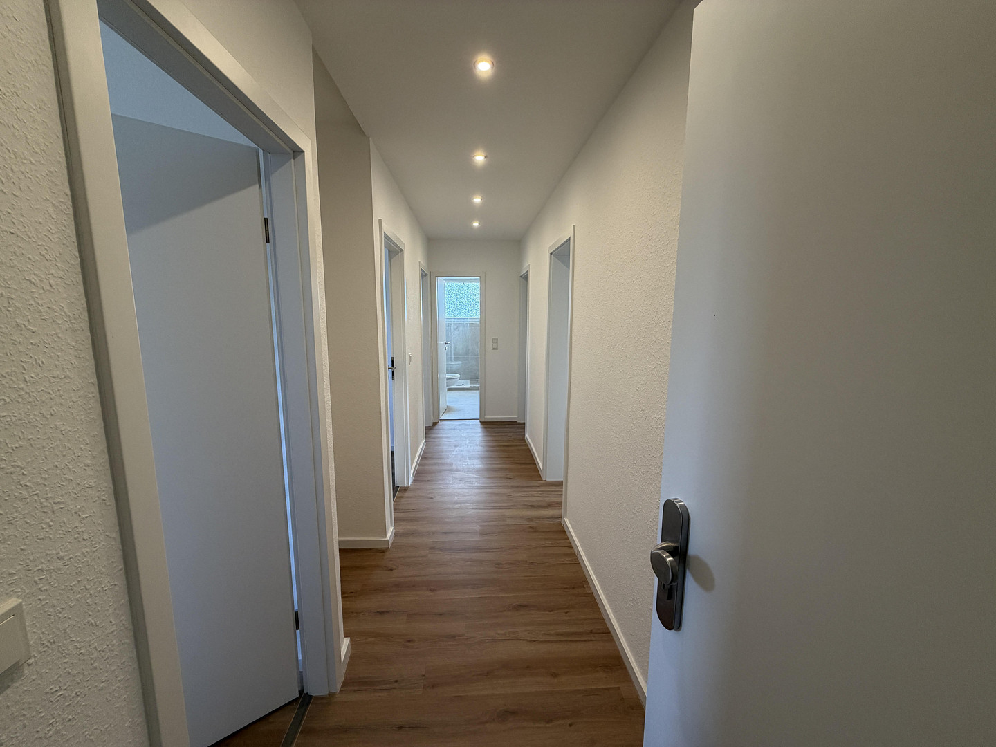 Kernsanierte 4-Zimmer-Wohnung in Wiesbaden