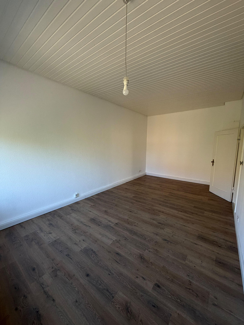 Gepflegte 2-Zimmer-Wohnung mit neuwertiger Einbauküche in Heilbronn-Südstraße – 74072 Heilbronn – Vorschaubild 4