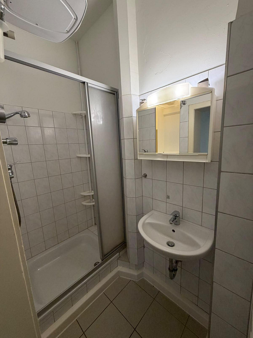 Gepflegte 2-Zimmer-Wohnung mit neuwertiger Einbauküche in Heilbronn-Südstraße – 74072 Heilbronn – Vorschaubild 11