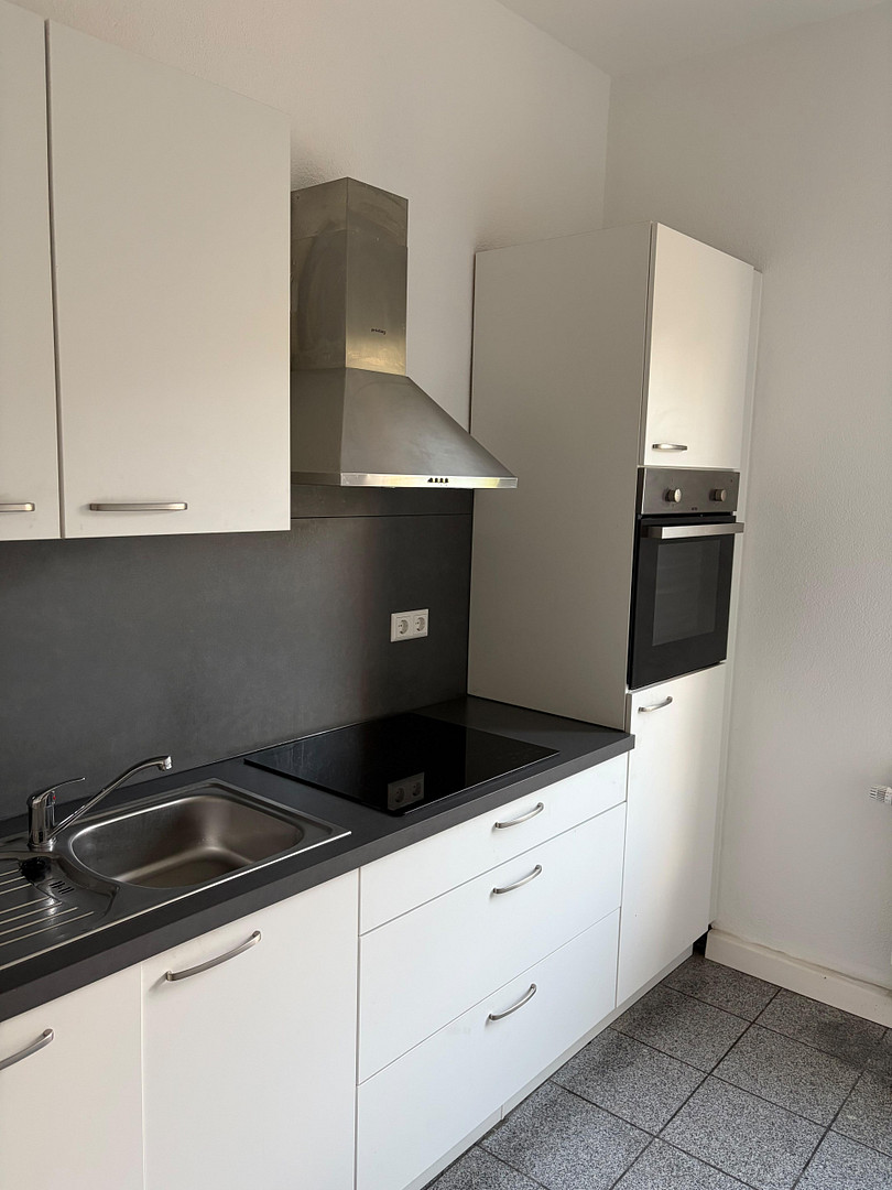 Gepflegte 2-Zimmer-Wohnung mit neuwertiger Einbauküche in Heilbronn-Südstraße – 74072 Heilbronn – Vorschaubild 7