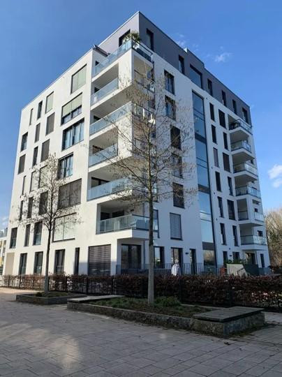 Probstsee Lakeside Luxury: 3,5-Zi., EBK, Ankleide, TG | 7 min Patch Barracks – 70567 Stuttgart(Möhringen) – Vorschaubild 3
