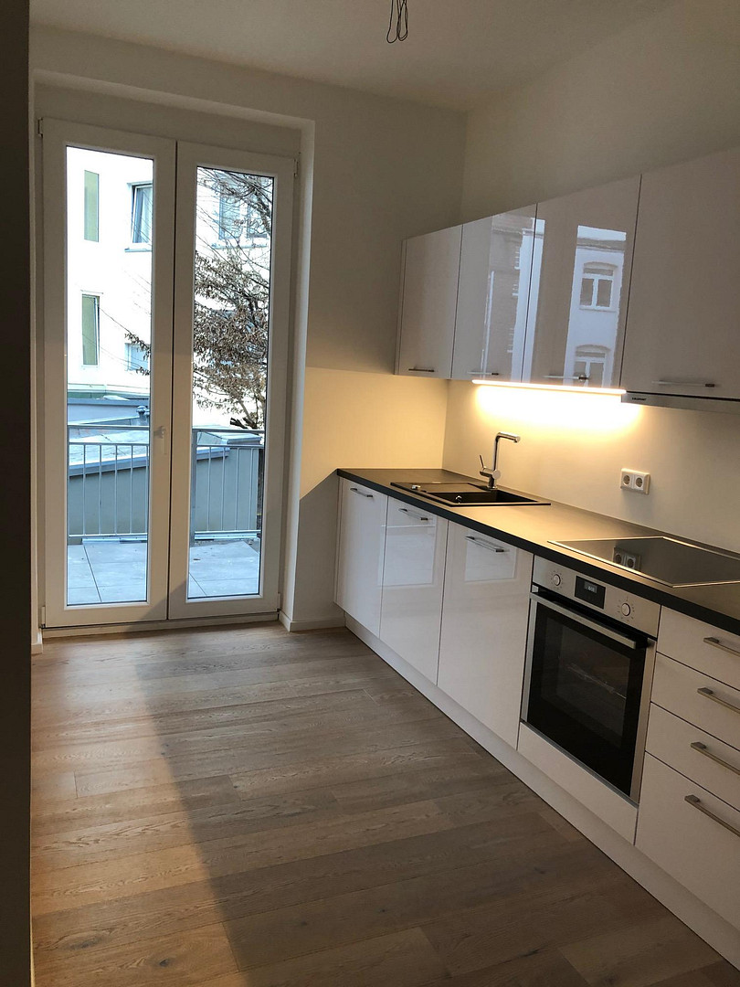 Wunderschöne, kernsanierte 3-Zimmer Altbauwohnung in bester Lage von Benrath – 49597 Düsseldorf(Benrath) – Vorschaubild 4