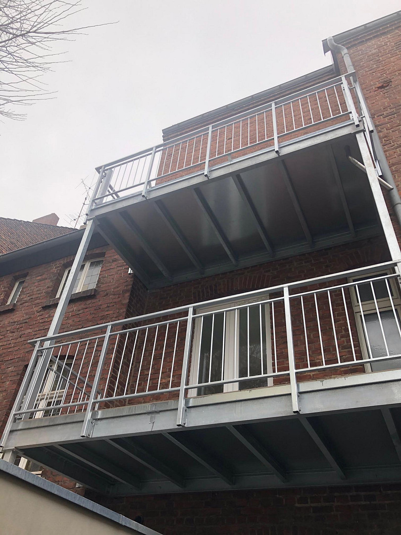 Wunderschöne, kernsanierte 3-Zimmer Altbauwohnung in bester Lage von Benrath – 49597 Düsseldorf(Benrath) – Vorschaubild 11