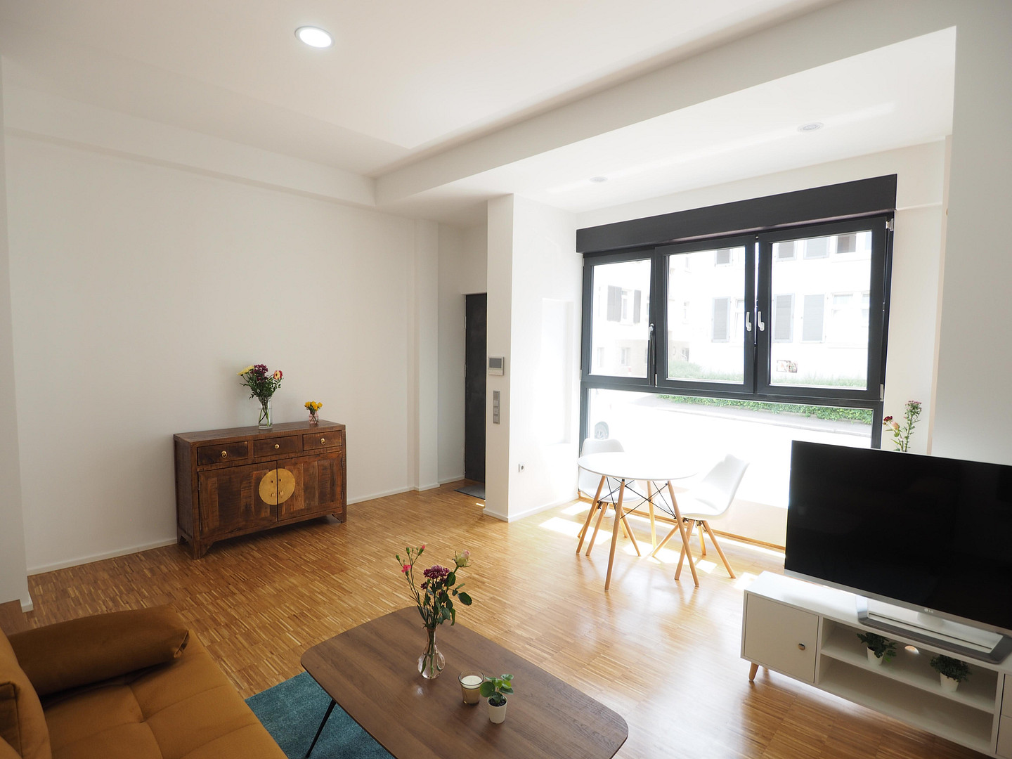 Hochwertig Möbliertes 2 Zimmer Apartment HN Zentral gelegen – 74074 Heilbronn – Vorschaubild 3
