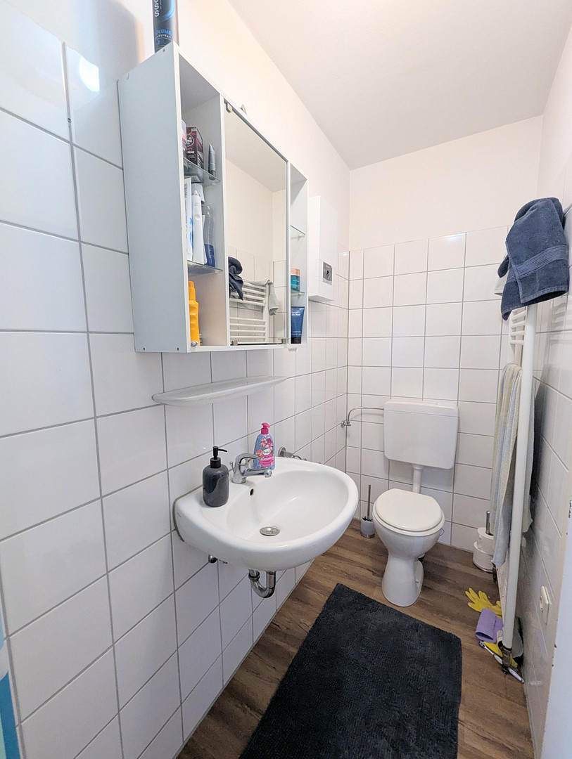 Charmante 1-Zimmer-Altbauwohnung mit eigener Terrasse und Garten in Düsseldorf-Eller – 40229 Düsseldorf(Eller) – Vorschaubild 10