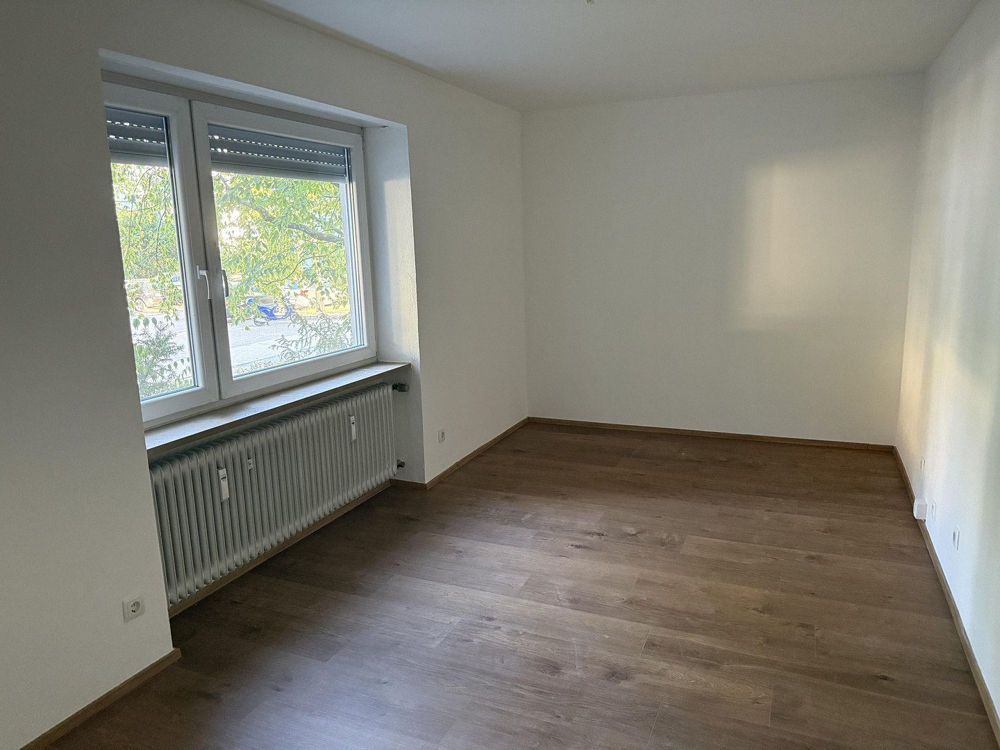 Eigener 314 m² Garten: Renovierte 4-Zimmer-Eigentumswohnung mit 2 Balkonen, provisionsfrei – 93049 Regensburg(Westenviertel) – Vorschaubild 11