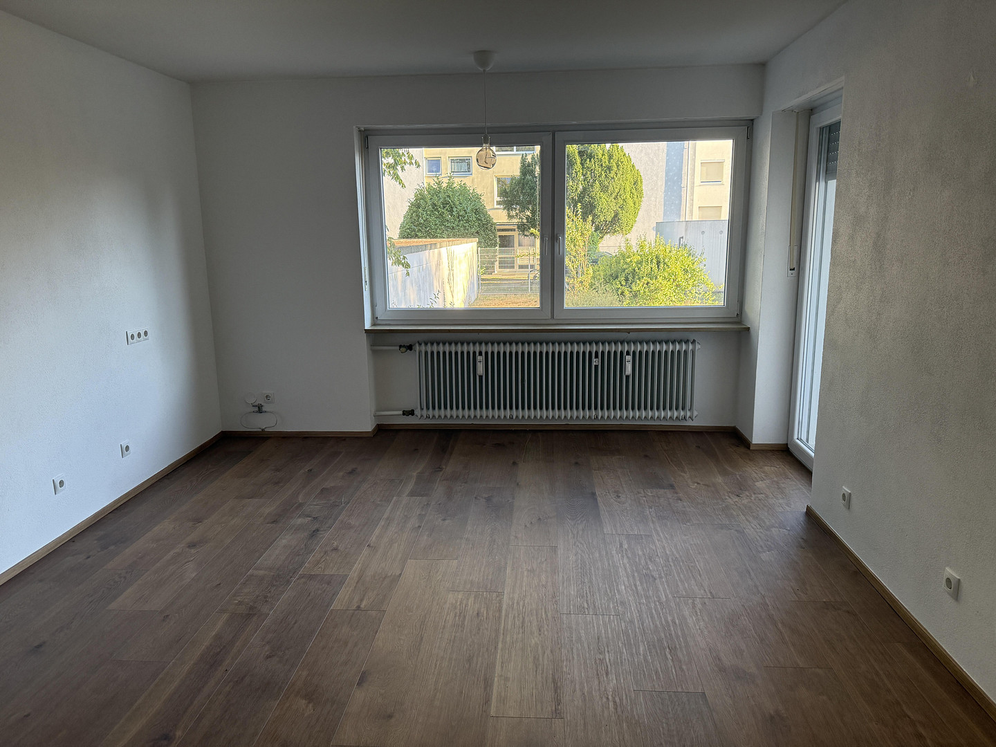 Eigener 314 m² Garten: Renovierte 4-Zimmer-Eigentumswohnung mit 2 Balkonen, provisionsfrei – 93049 Regensburg(Westenviertel) – Vorschaubild 7