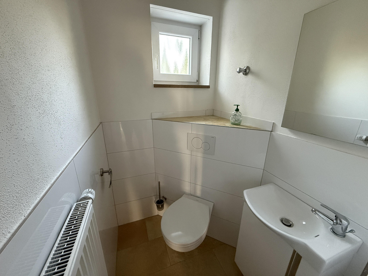 Eigener 314 m² Garten: Renovierte 4-Zimmer-Eigentumswohnung mit 2 Balkonen, provisionsfrei – 93049 Regensburg(Westenviertel) – Vorschaubild 5
