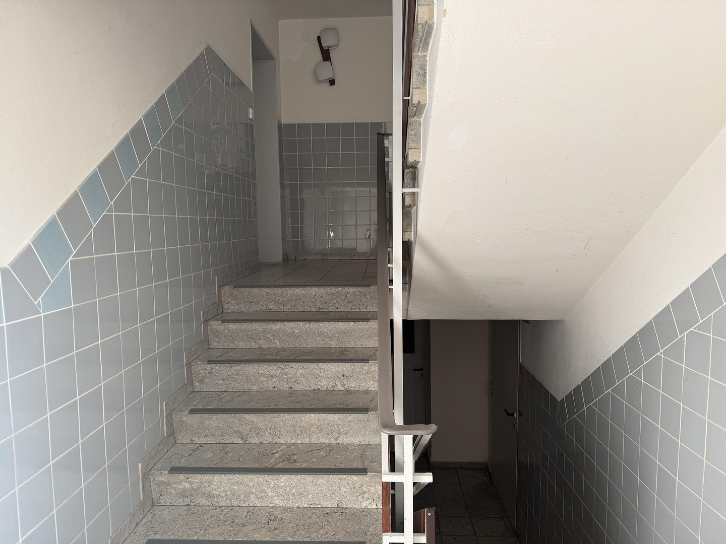 Eigener 314 m² Garten: Renovierte 4-Zimmer-Eigentumswohnung mit 2 Balkonen, provisionsfrei – 93049 Regensburg(Westenviertel) – Vorschaubild 16