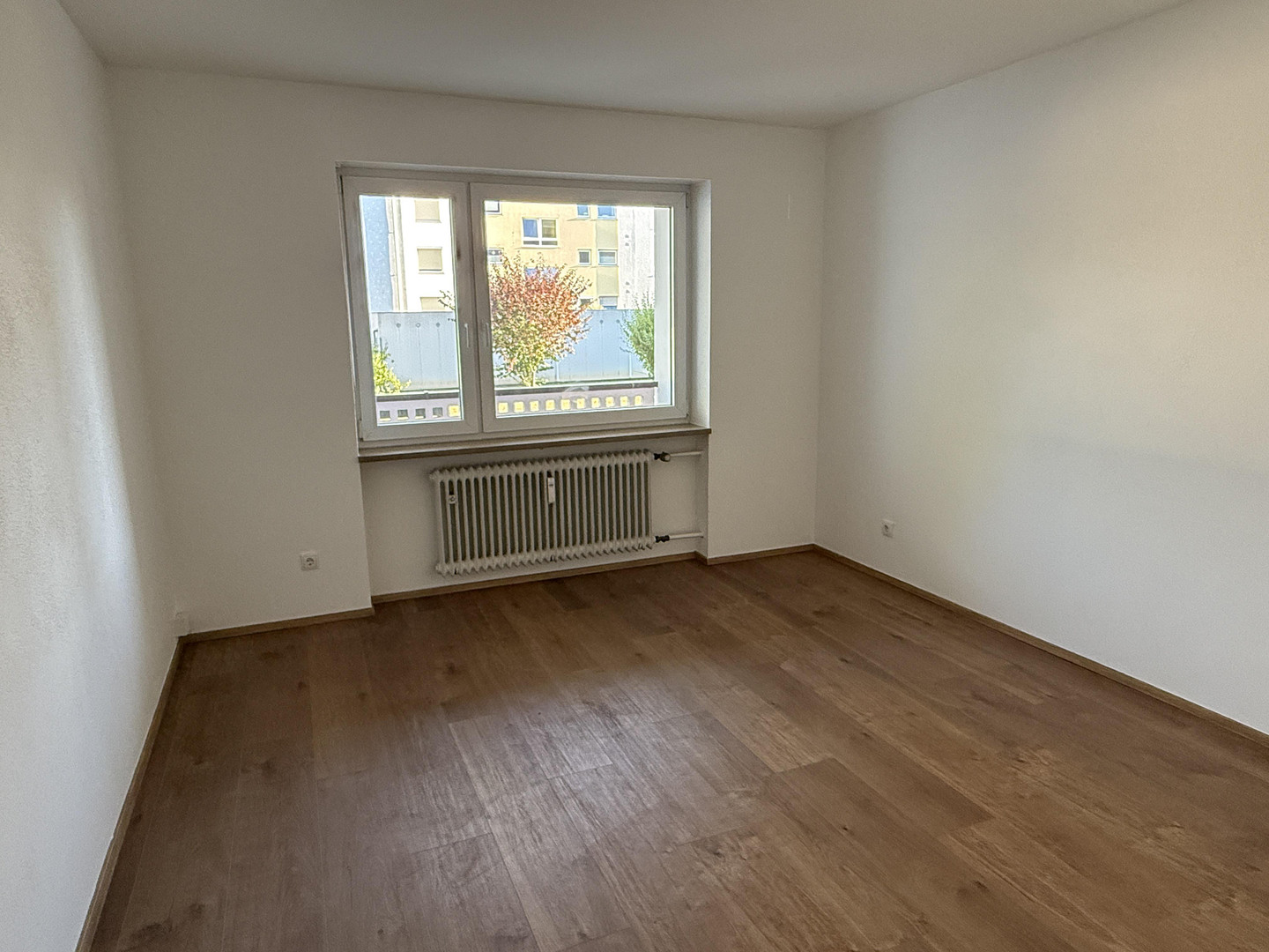 Eigener 314 m² Garten: Renovierte 4-Zimmer-Eigentumswohnung mit 2 Balkonen, provisionsfrei – 93049 Regensburg(Westenviertel) – Vorschaubild 10