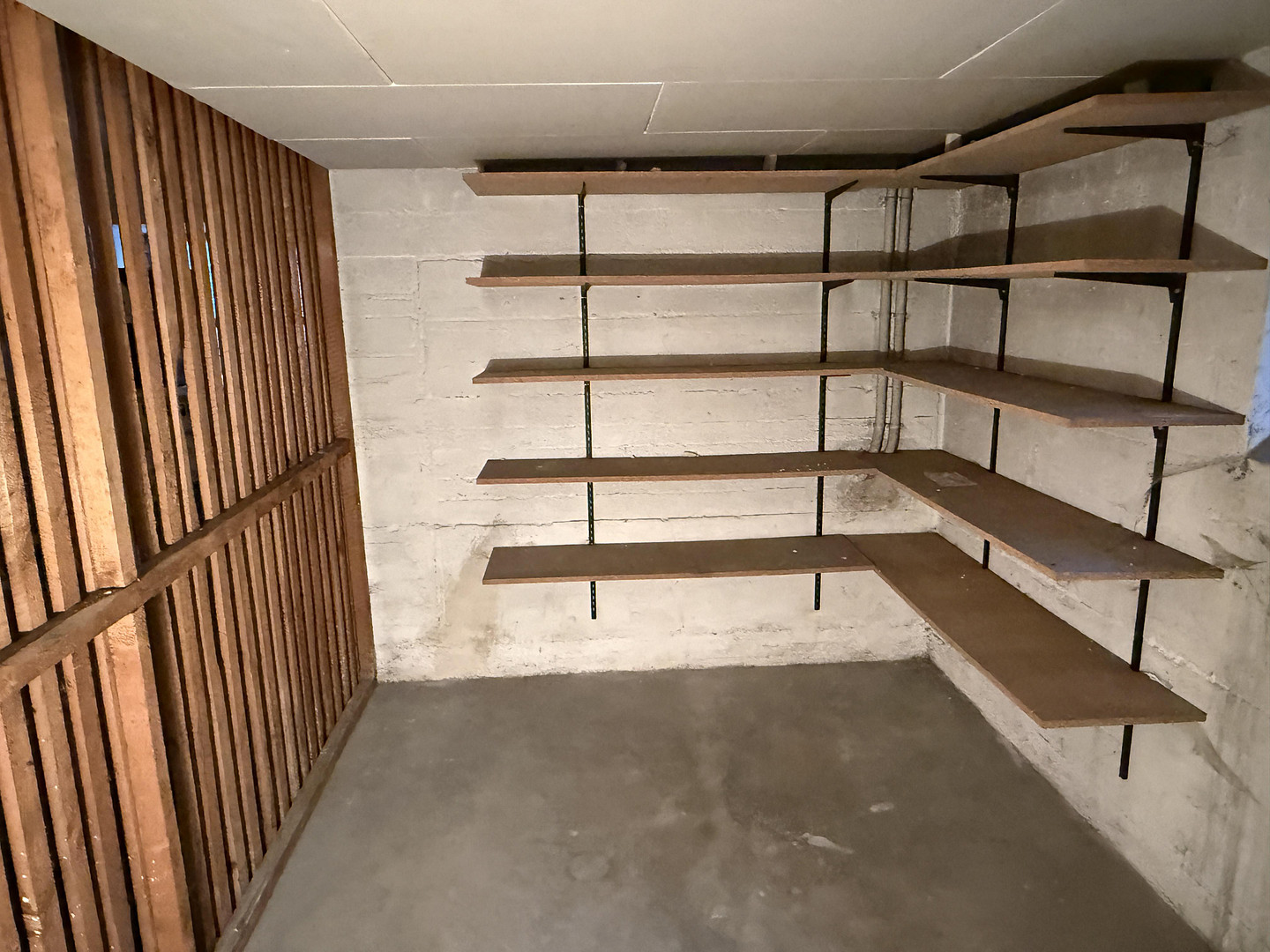 Eigener 314 m² Garten: Renovierte 4-Zimmer-Eigentumswohnung mit 2 Balkonen, provisionsfrei – 93049 Regensburg(Westenviertel) – Vorschaubild 18