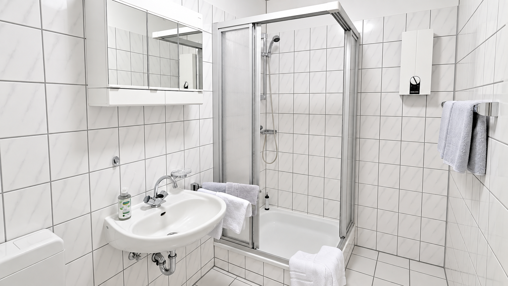Möblierte Appartements 1R=34m², 2R= 70m², 3 R= 114m², auch für Kurzzeit vermietbar – Foto 12