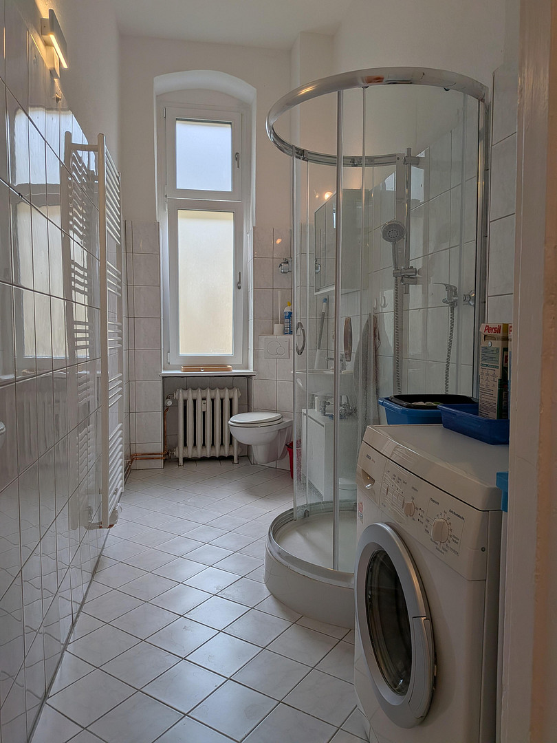 Frisch sanierte, voll möblierte 85 m² Altbauwohnung in Berlin-Wilmersdorf ab sofort – Foto 9