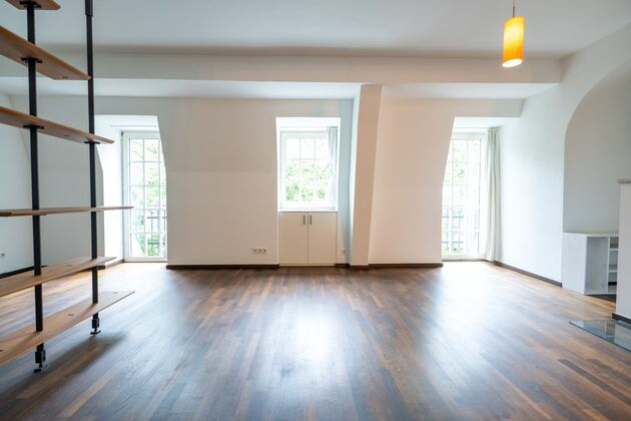 Stilvolles Wohnen in Pempelfort: Großzügige 96 m² Altbauteleganz in begehrter Lage – Foto 2