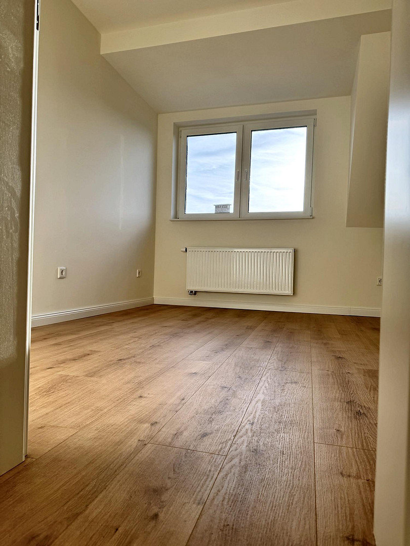 Erstbezug nach Sanierung | Dachterrasse | Walk-in-Dusche | Einbauküche | Highspeed-Internet – Foto 6