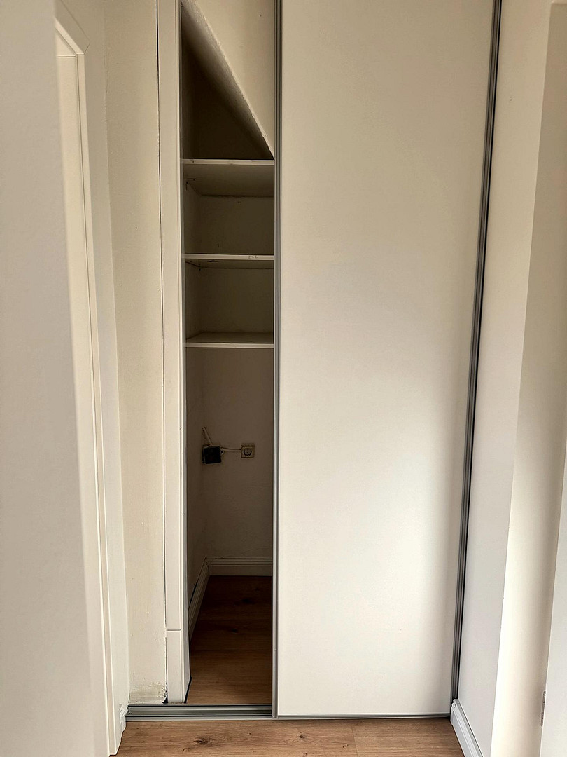 Erstbezug nach Sanierung | Dachterrasse | Walk-in-Dusche | Einbauküche | Highspeed-Internet – Foto 12