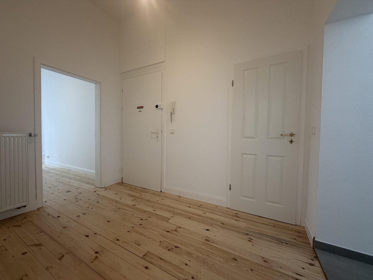 *Erstbezug* Kernsanierte 3-Zimmer Altbau Wohnung auf der Bergerstraße mit EBK und Balkon