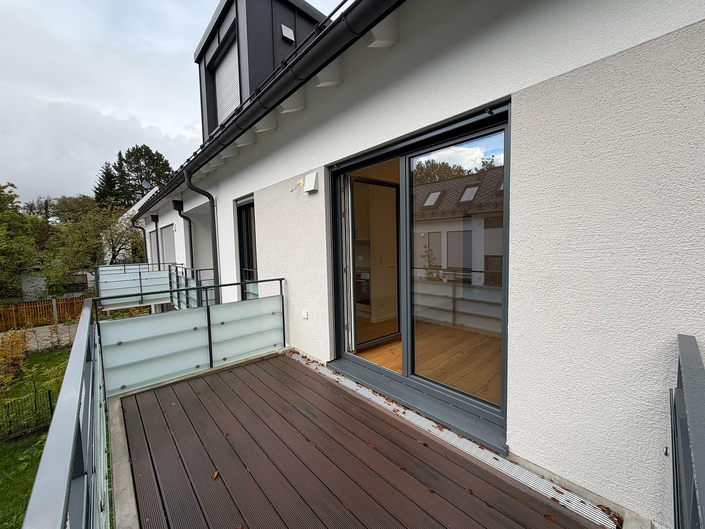 Erstbezug im Neubau: 2 Zimmer mit Einbauküche, Parkett und Fußbodenheizung am Hachinger Bach – Foto 6