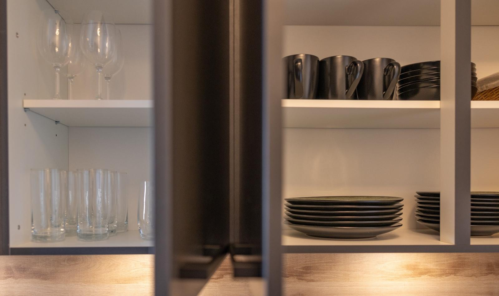 Exklusiv möbliert im Herzen Münchens: ruhiges Apartment im Lehel nahe Eisbach und Isar – Foto 17