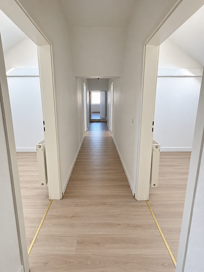 Neu renovierte 6-Zimmer Wohnung zu vermieten – Foto 9
