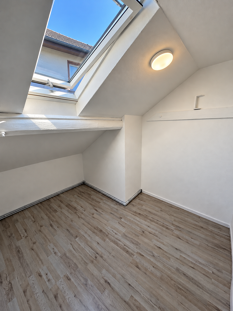 Neu renovierte 6-Zimmer Wohnung zu vermieten – Foto 8