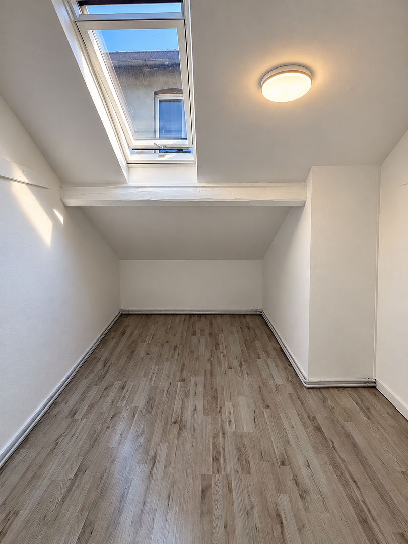 Neu renovierte 6-Zimmer Wohnung zu vermieten – Foto 7