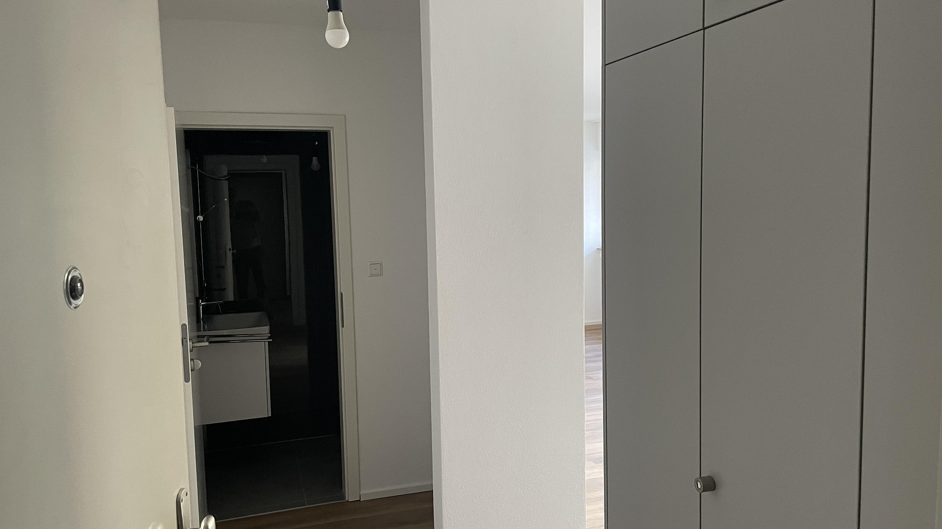 ERSTBEZUG nach KERNSANIERUNG | Stylisches Loft-Apartment mit großem Balkon, neuer Küche & neuem Bad – Foto 13
