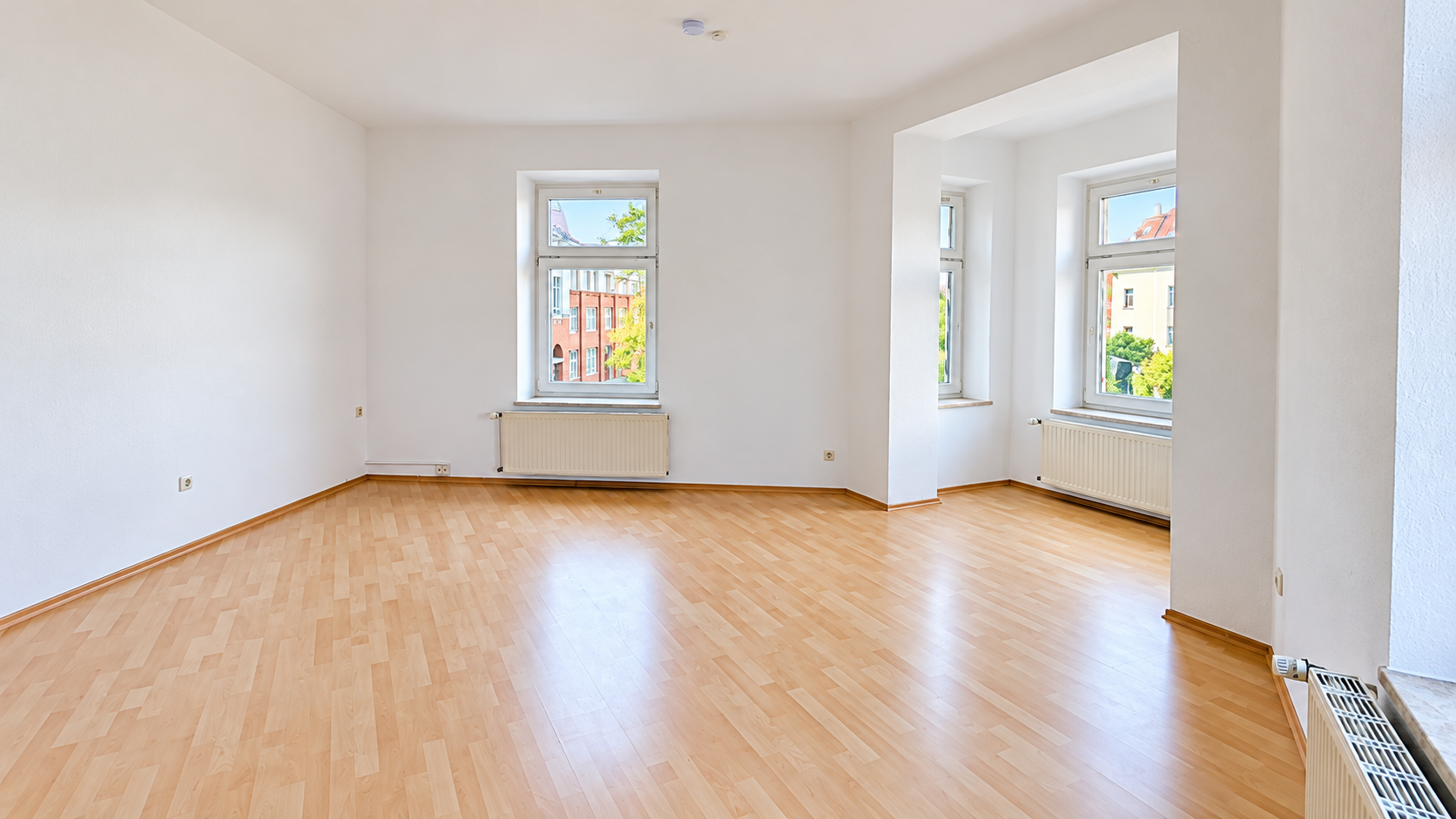 Schöne 2 Raum WE, super Lage 1 OG, Tageslichtbad, großer Balkon, Küche Balkonzugang – Foto 12