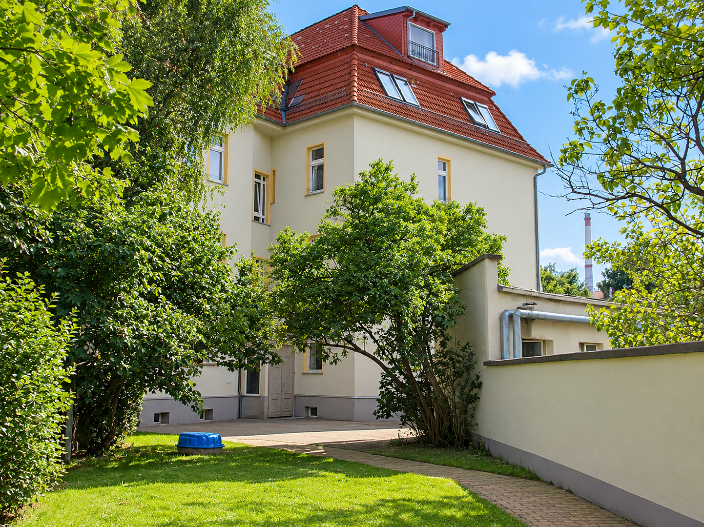 Schöne 2 Raum WE, super Lage 1 OG, Tageslichtbad, großer Balkon, Küche Balkonzugang – Foto 17
