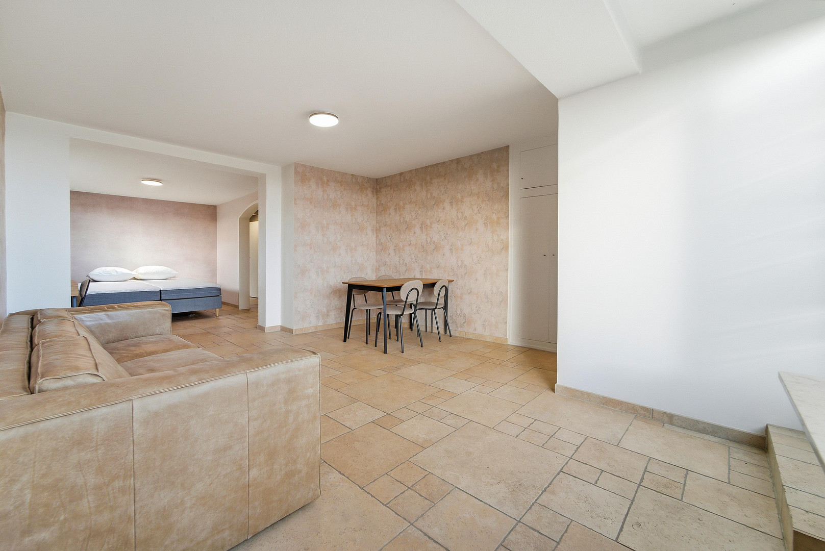 Möblierte 2-Zimmer-Wohnung mit Rooftop direkt am Gericht in Essen – Foto 5