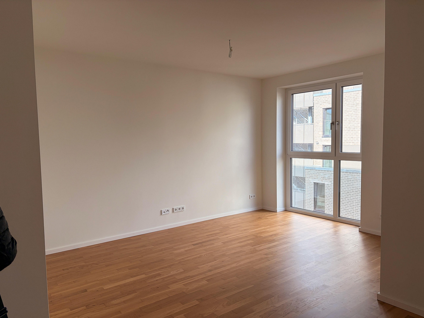 Erstbezug: Lichtdurchflutete 3-Zimmer-Wohnung mit Balkon & Loggia – Foto 5