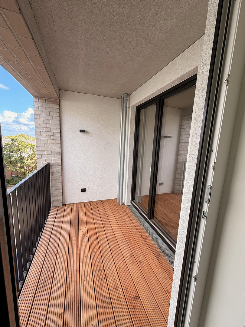 Erstbezug: Lichtdurchflutete 3-Zimmer-Wohnung mit Balkon & Loggia – Foto 6