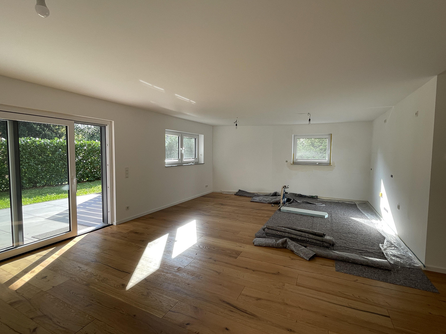 ruhig gelegene Neubauwohnung mit Südterasse – Foto 3