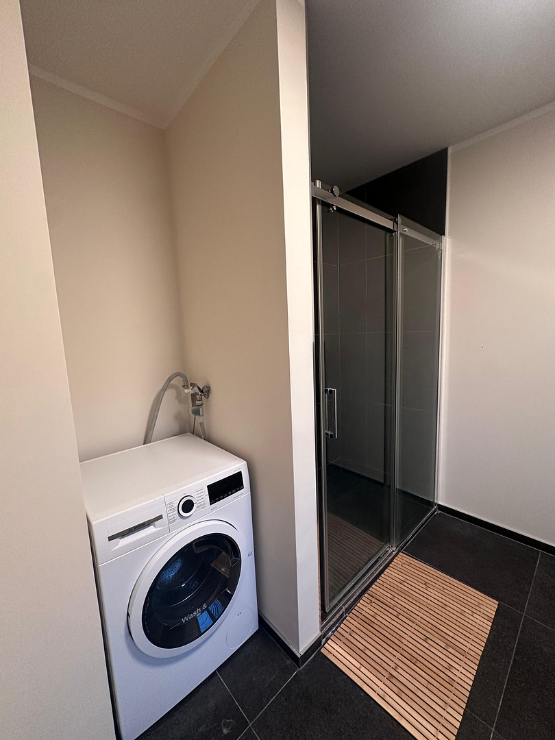 Vollständig möblierte 2-Zimmer Wohnung mit Küche in Frankfurt-Rödelheim – Foto 8