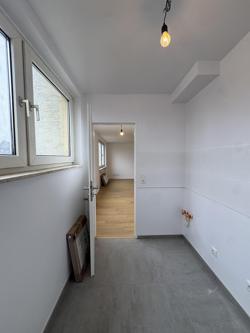 Erstbezug nach Sanierung. Sehr Helle 2 Zimmer Wohnung mit Einbauküche – Foto 14