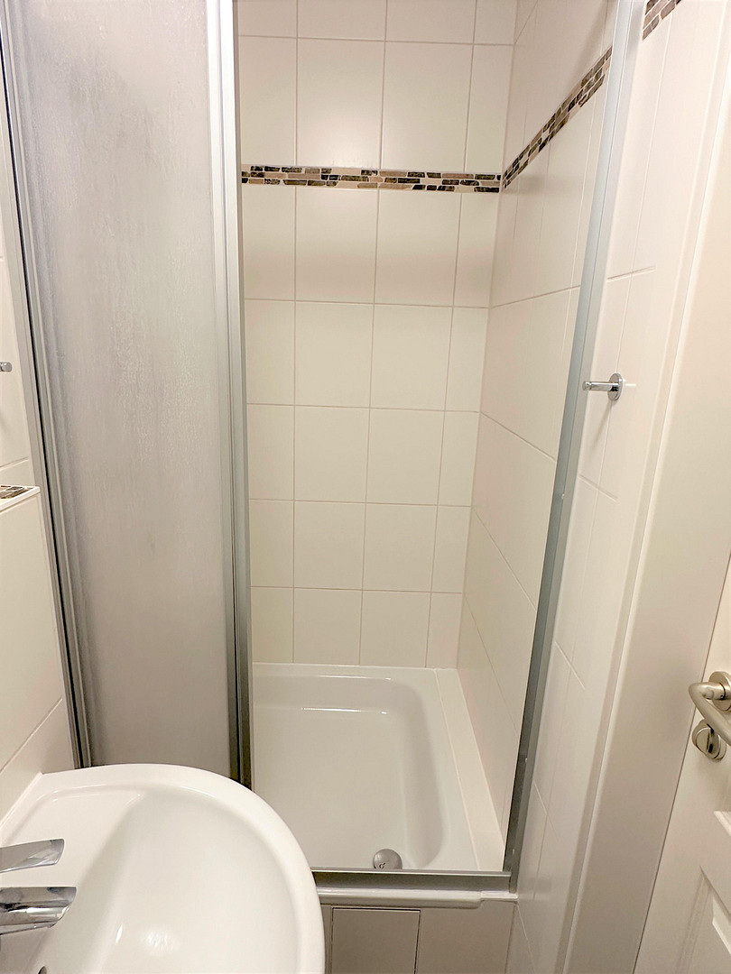 Laim nach Altbausanierung: Helle 1-Zimmer-Wohnung in kleinem kernsaniertem Wohnhaus – Foto 6