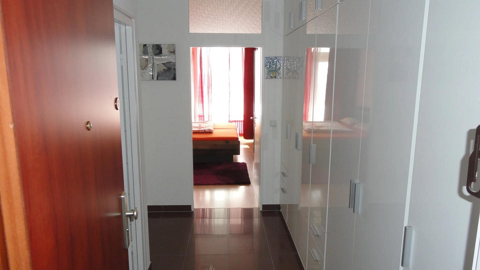 Inheidener Straße: Helle 2-Zimmer-Wohnung mit Süd-Balkon, Einbauküche & Top-Anbindung – Foto 17
