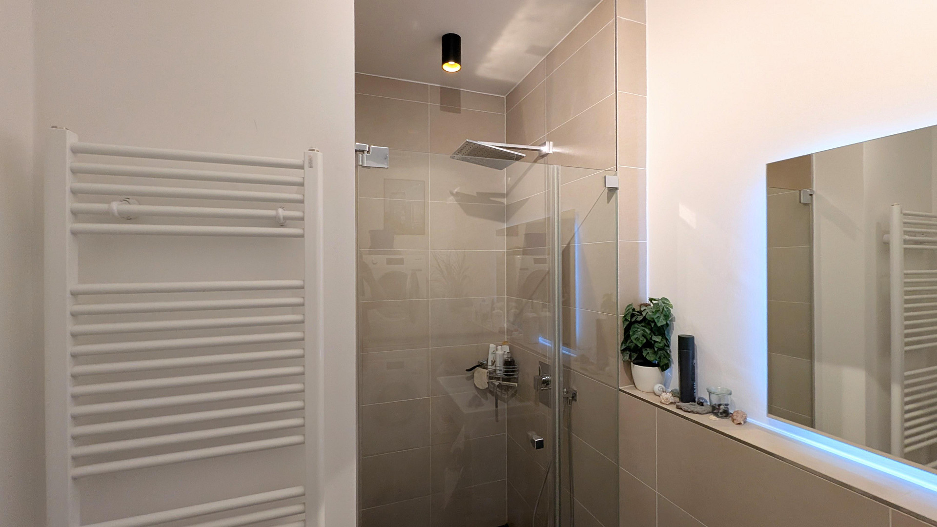 Möbiliertes Luxuswohnen im "The Seven" - mit Concierge-Service, Fitnessstudio & Spa – Foto 8