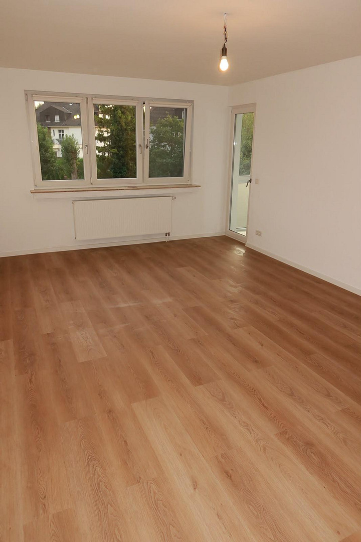 Erstbezug nach Kernsanierung: Lichtdurchflutete 2,5-Zimmer-Wohnung mit Süd-Loggia & Top-Ausstattung – Foto 26
