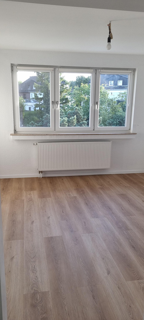 Erstbezug nach Kernsanierung: Lichtdurchflutete 2,5-Zimmer-Wohnung mit Süd-Loggia & Top-Ausstattung – Foto 14