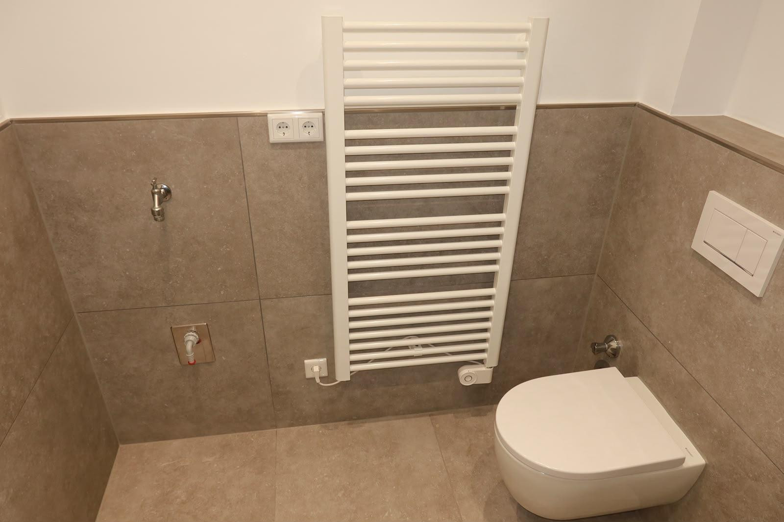 Erstbezug nach Kernsanierung: Lichtdurchflutete 2,5-Zimmer-Wohnung mit Süd-Loggia & Top-Ausstattung – Foto 4