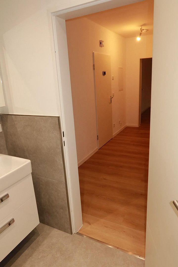 Erstbezug nach Kernsanierung: Lichtdurchflutete 2,5-Zimmer-Wohnung mit Süd-Loggia & Top-Ausstattung – Foto 33