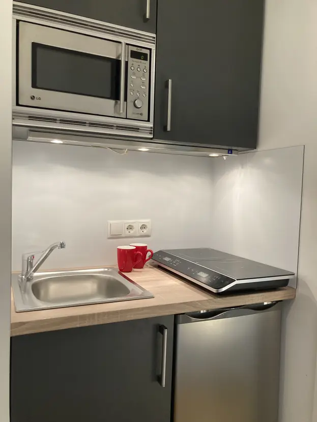 1-Zimmer-Nichtraucher-Apartment, Parkettboden, mit Stellplatz in Beuel ab 01.11.2026 – Foto 6