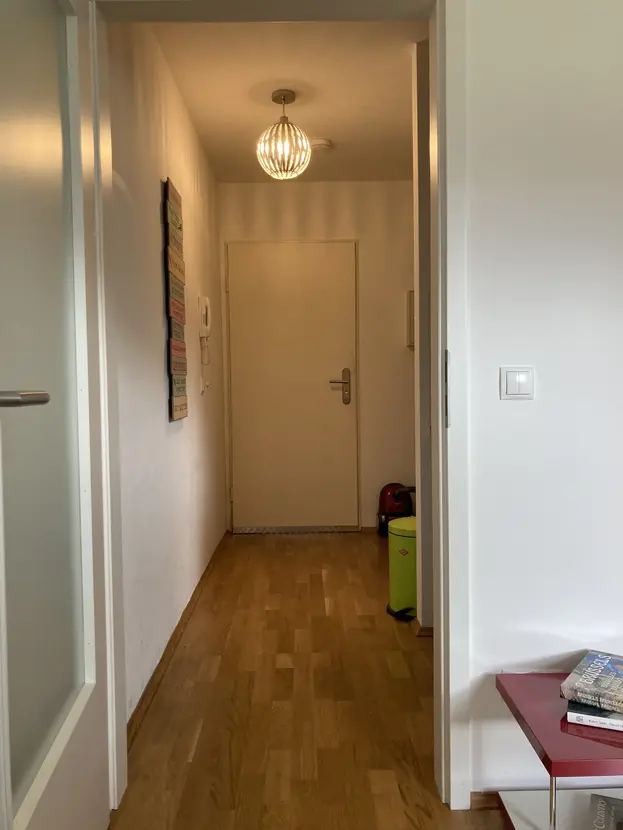 1-Zimmer-Nichtraucher-Apartment, Parkettboden, mit Stellplatz in Beuel ab 01.11.2026 – Foto 2