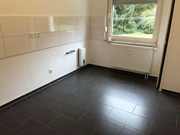 Sanierte 3,5-Zimmer-Erdgeschosswohnung in ruhiger Lage von Frohnhausen – Foto 2